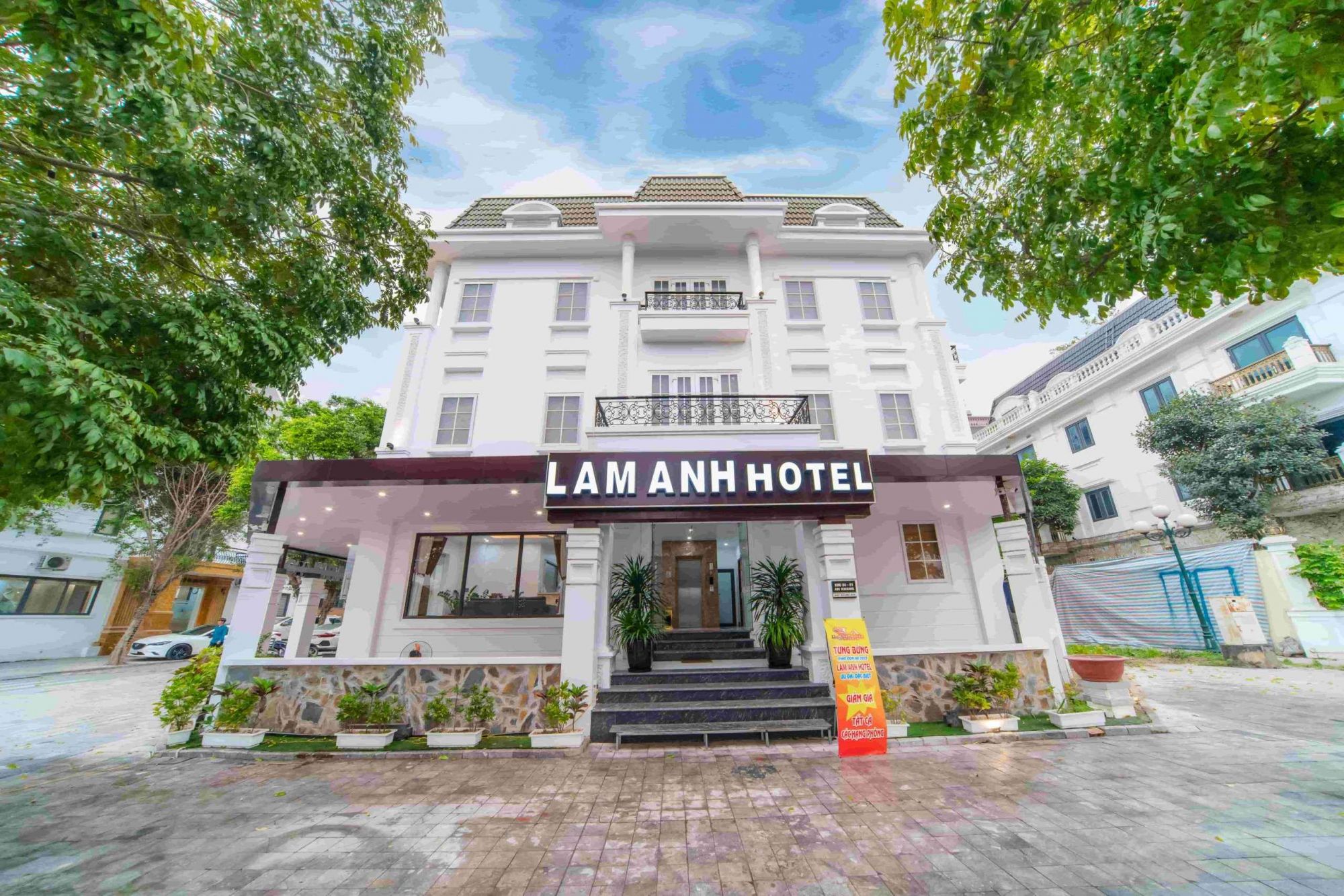 Lam Anh Hotel 2 Dương Nội Hà Đông