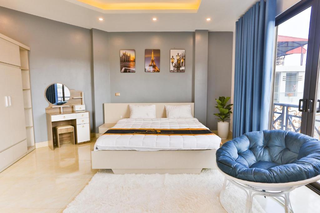 Light House and Rooftop