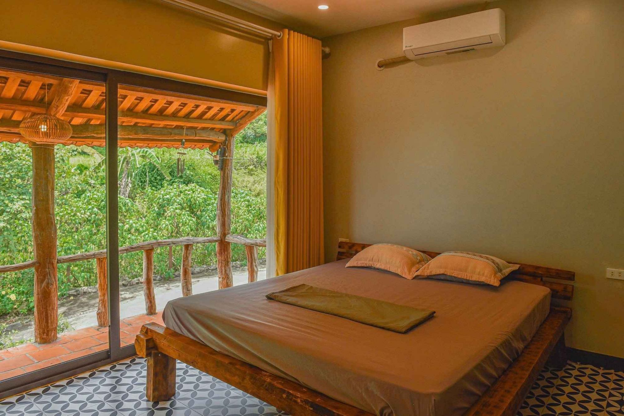 Villa Nhà Trong Suối