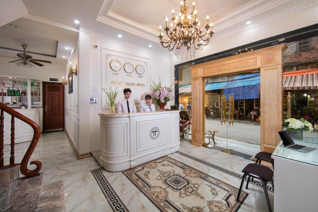 TrangTrang Premium Hotel & Sky Bar - Cầu Gỗ - Ảnh 6