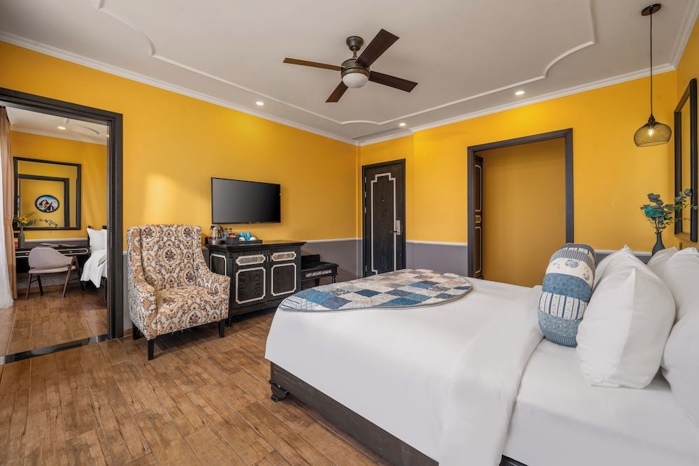 Premier King Room