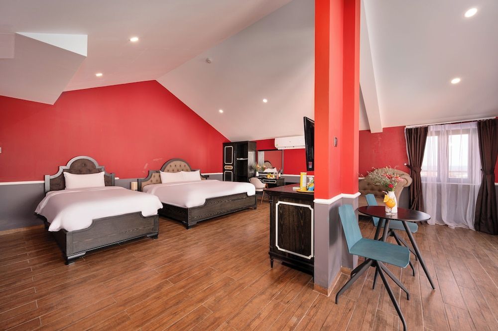 Classic Twin Room