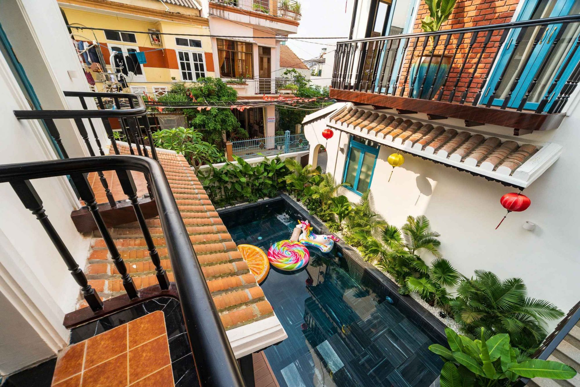 Superior Twin Balcony Room