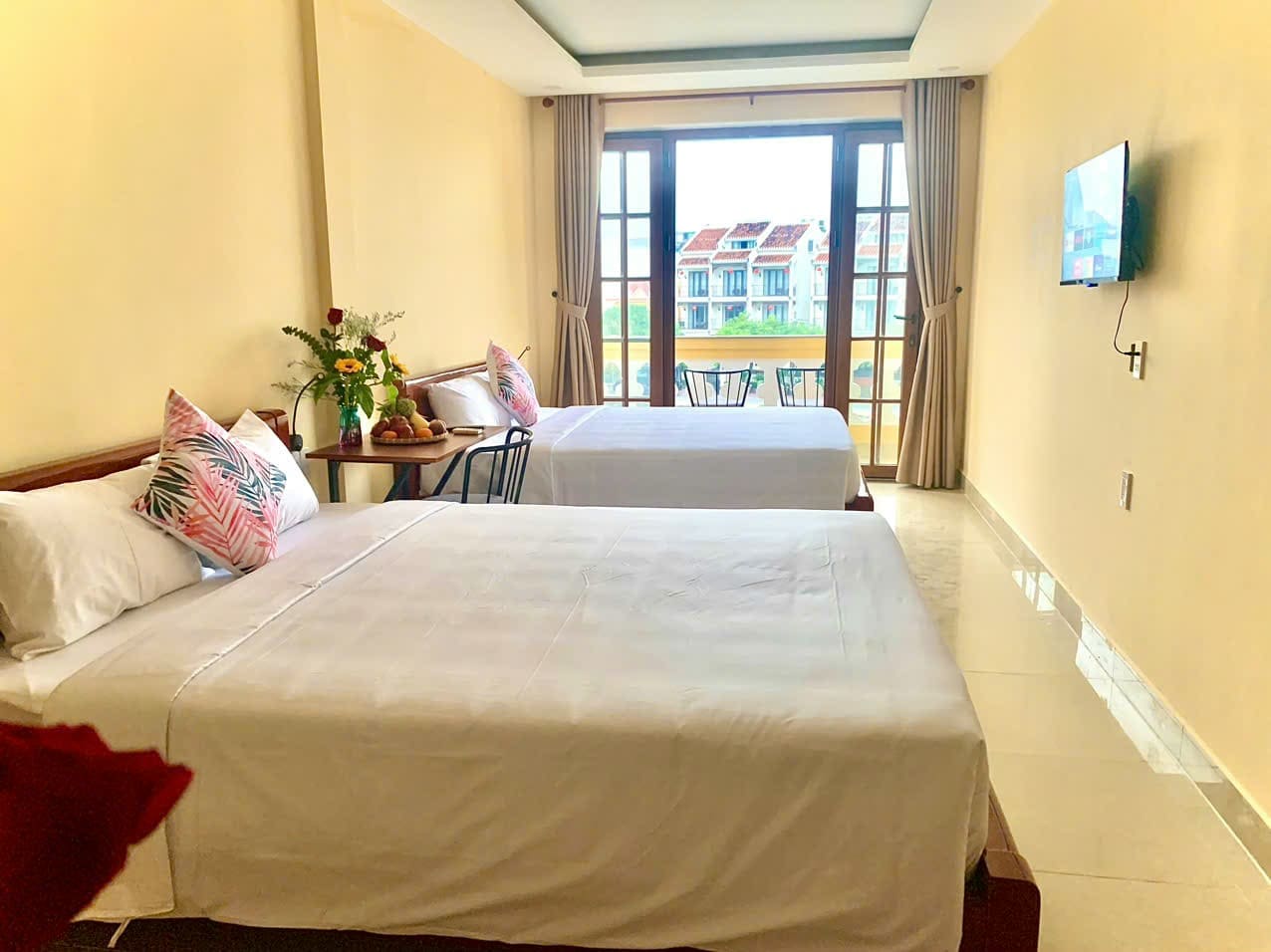 Family river view room 