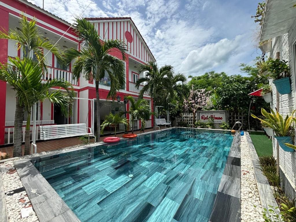 Red Homestay Hội An