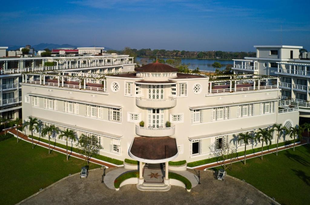 Azerai La Residence Huế