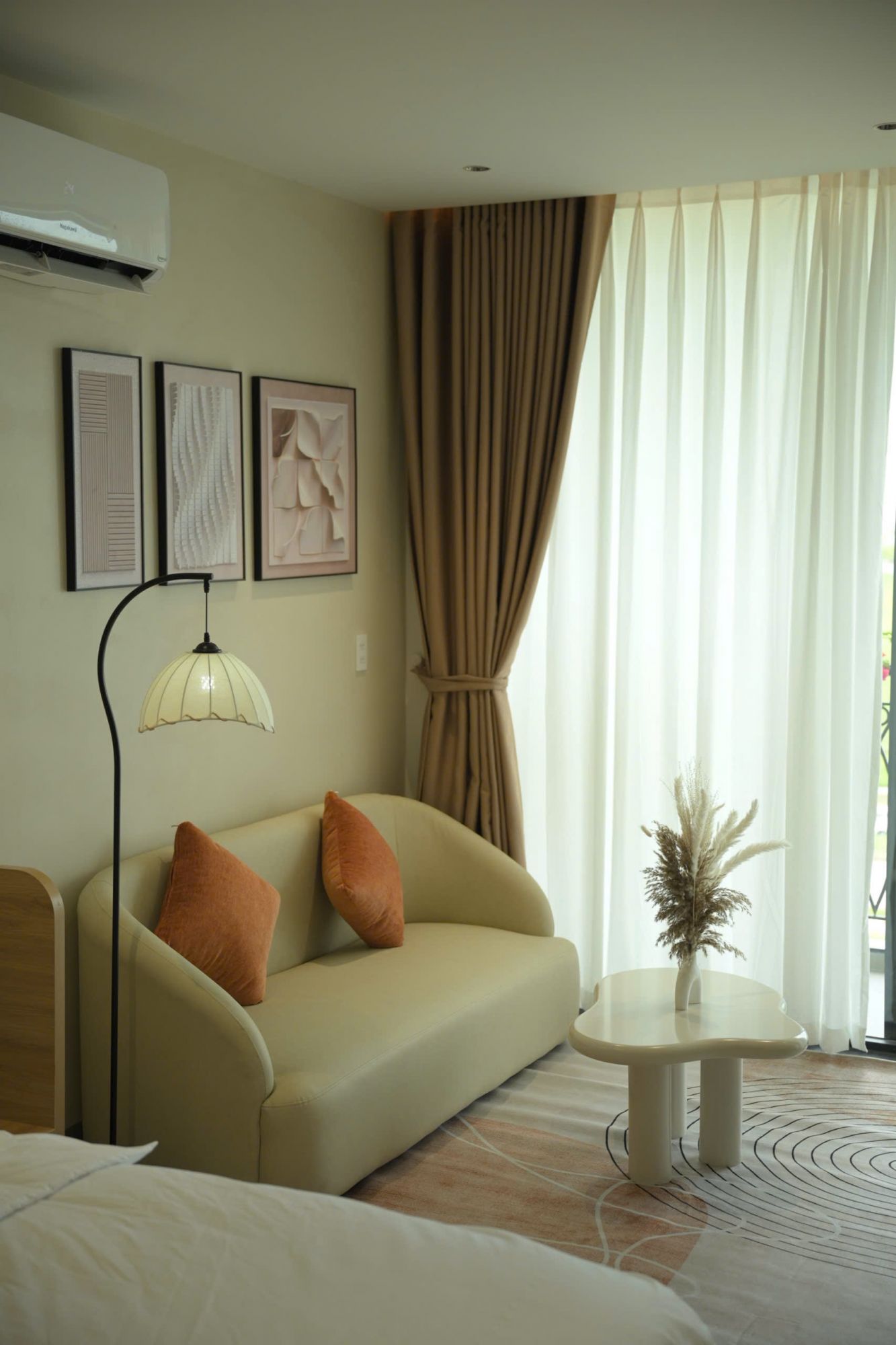 CAMELLIA MAISON