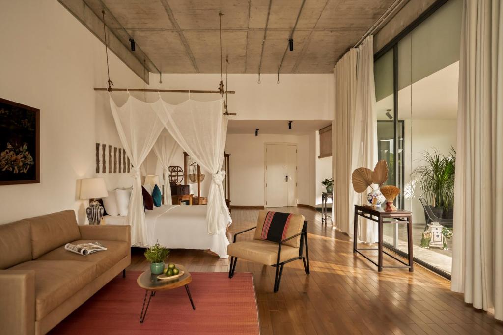 deluxe suite