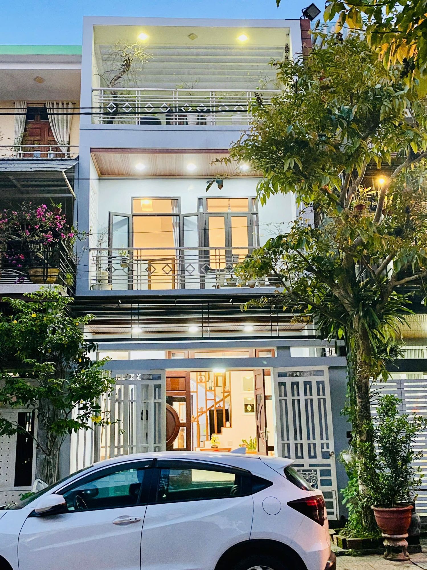 NHÀ MOO - Moment of Ours Homestay HUE 