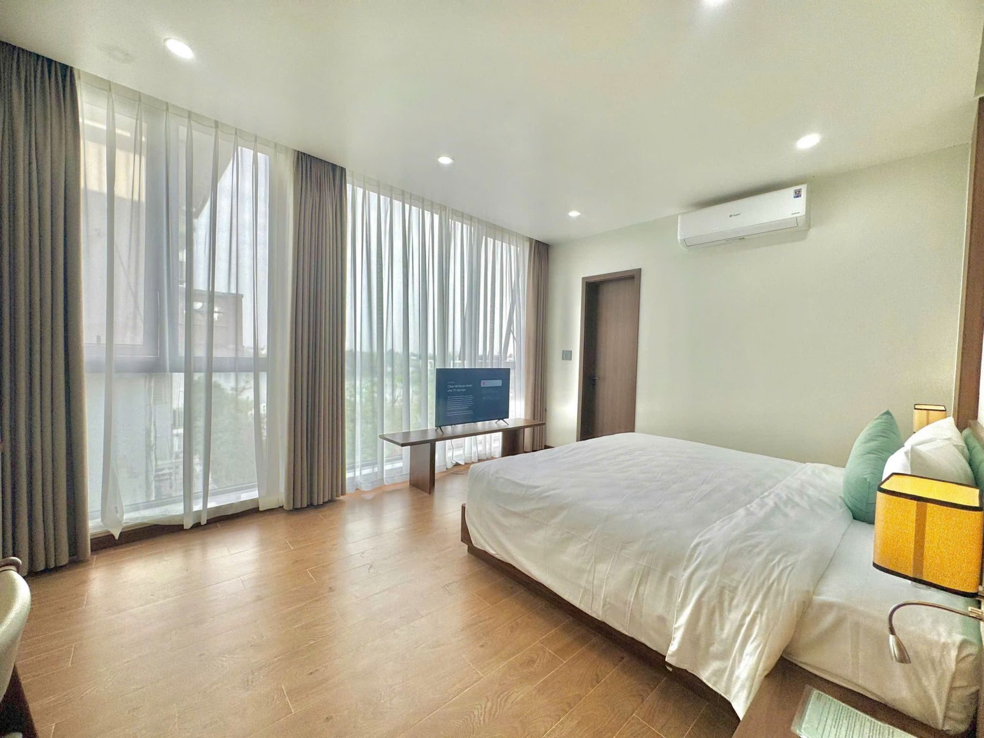 Deluxe Suite room