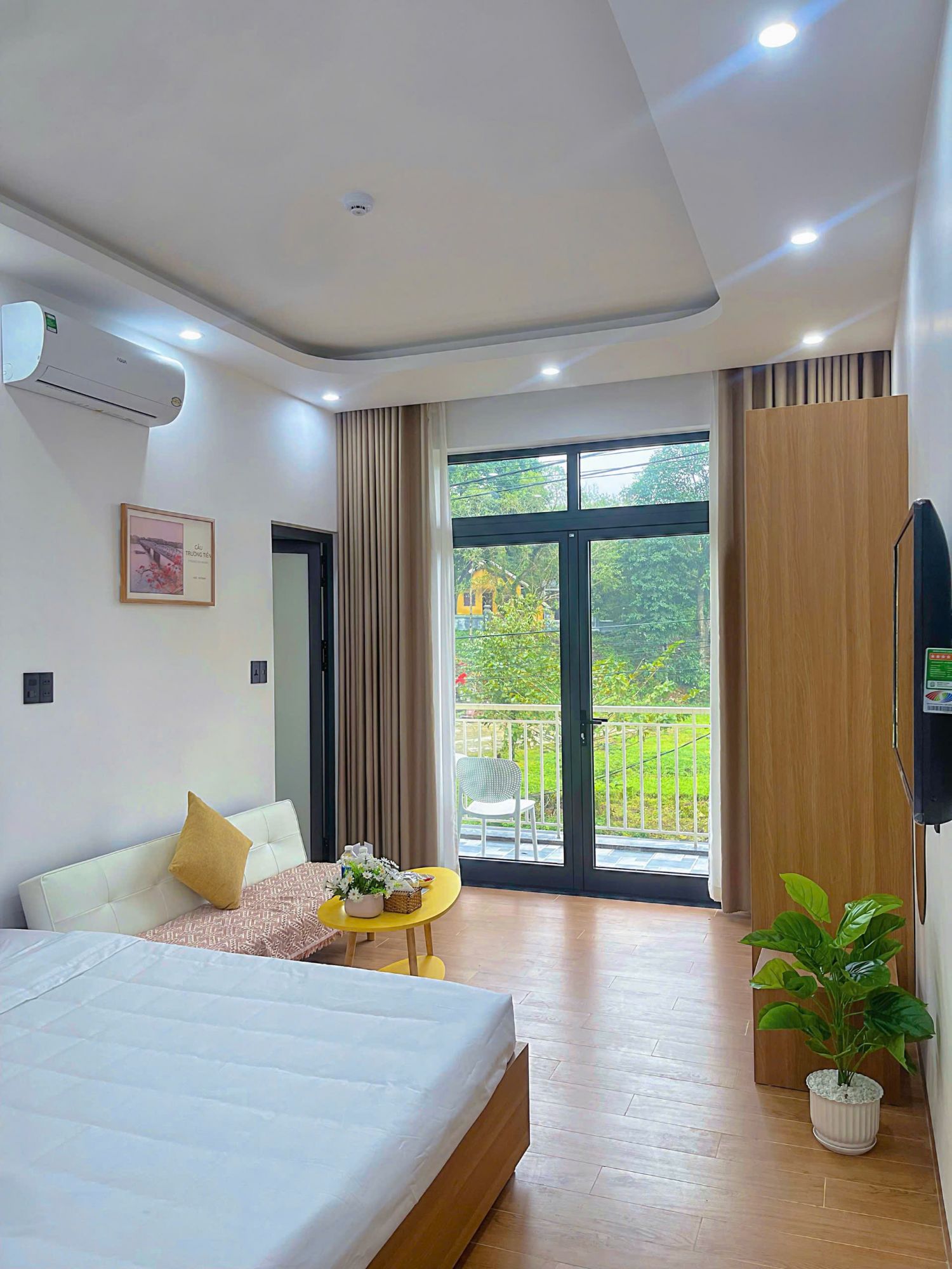 Nắng homestay