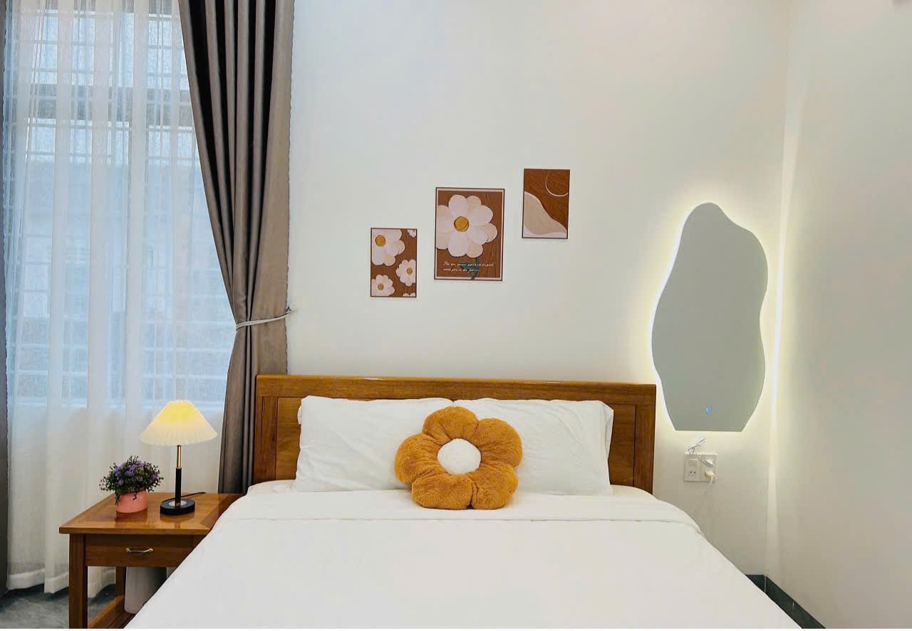 Nhà Mình Homestay