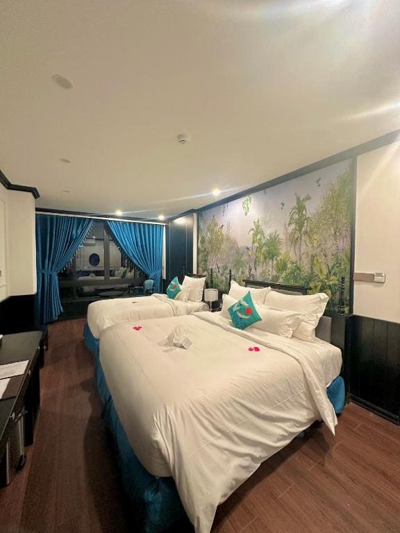 Deluxe Family room