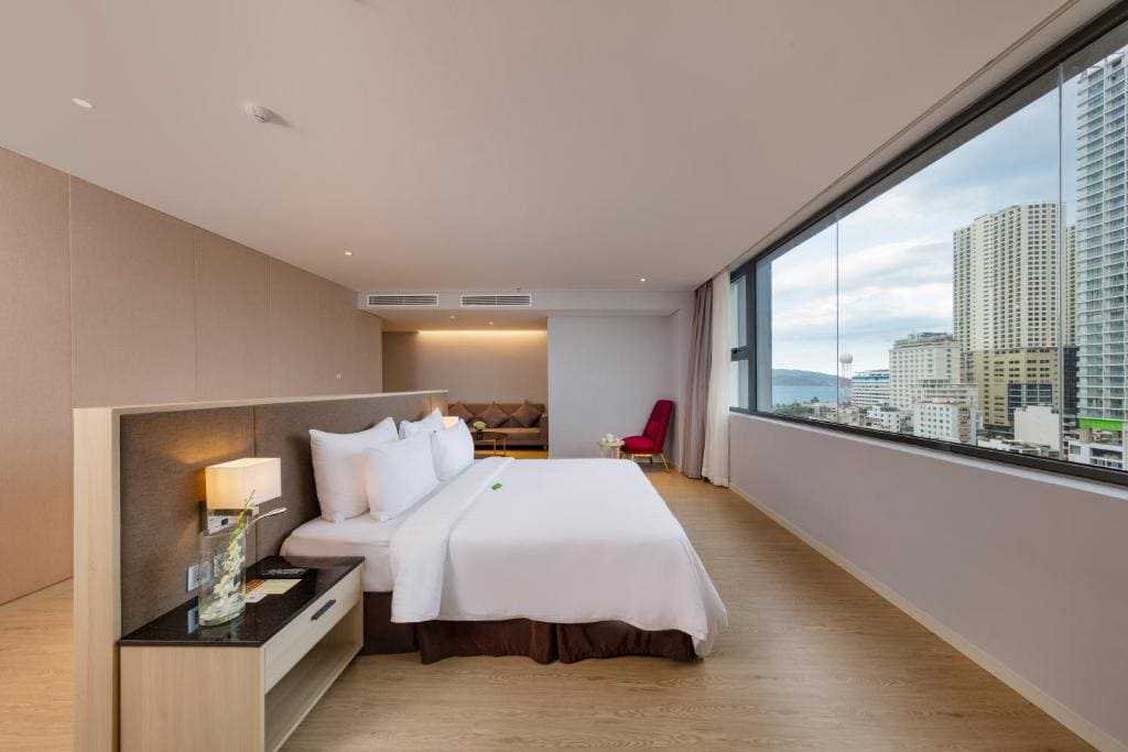 Grand Deluxe Sea View