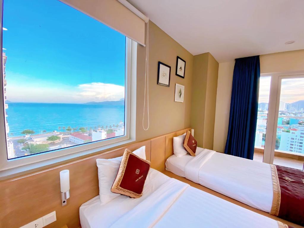 senior deluxe with balcony