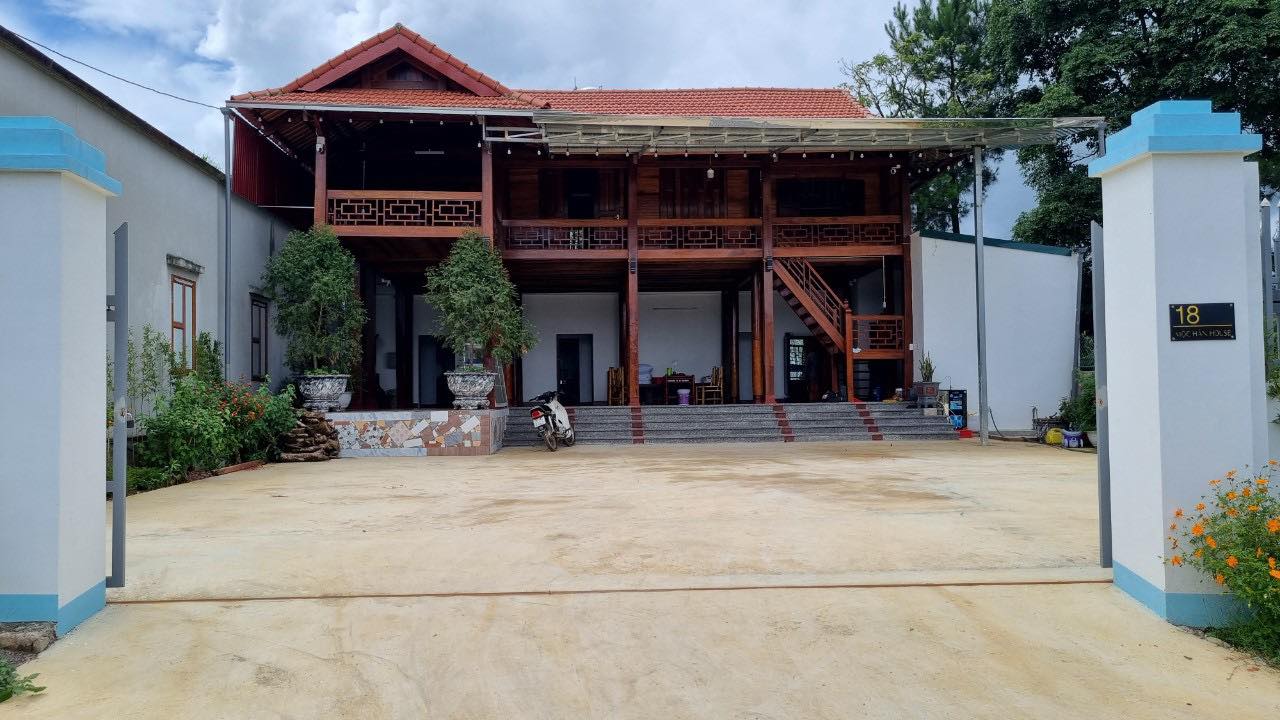 Nhà sàn Mộc Hân  