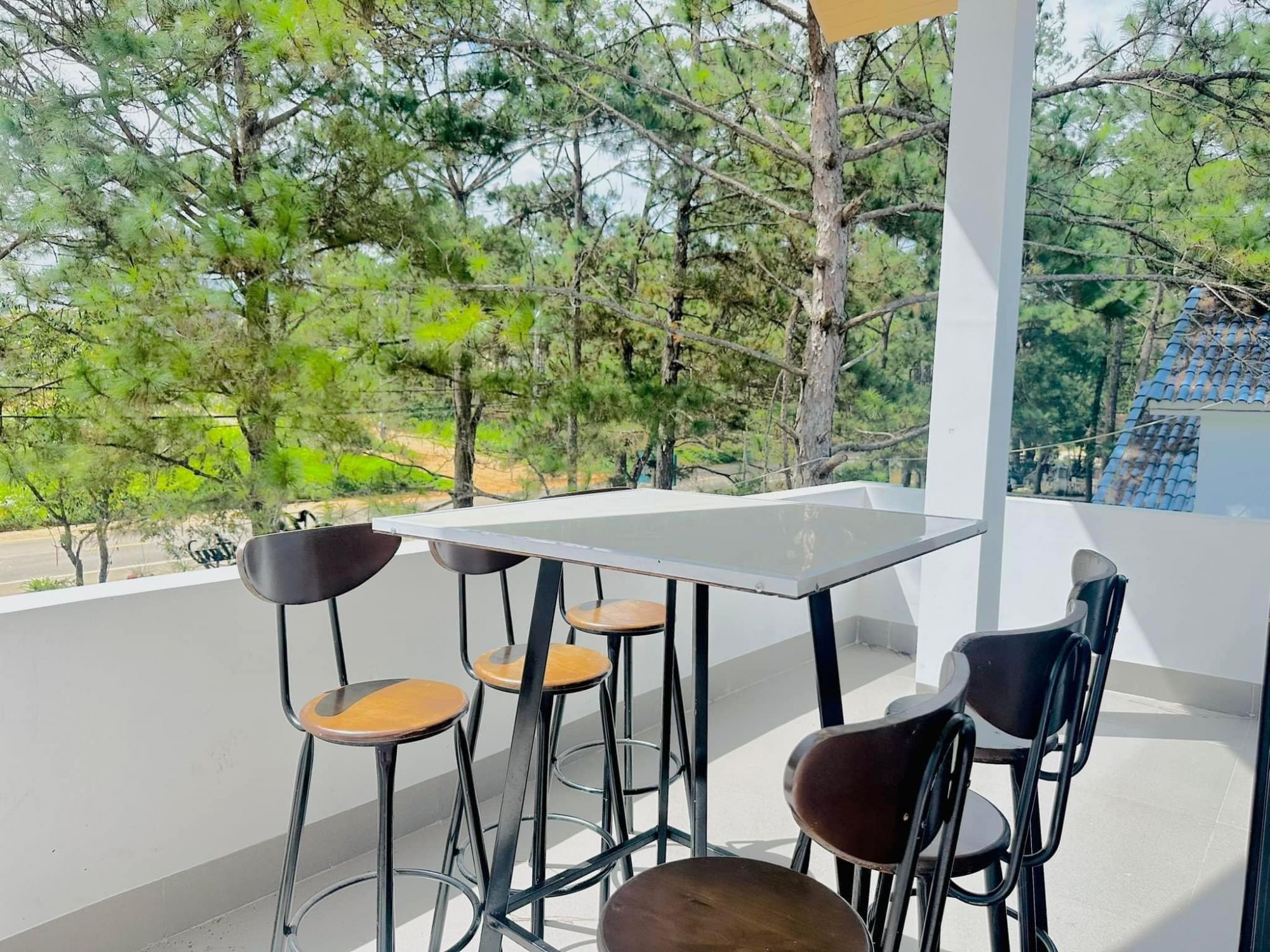 Henisi Hotel - Ảnh 6
