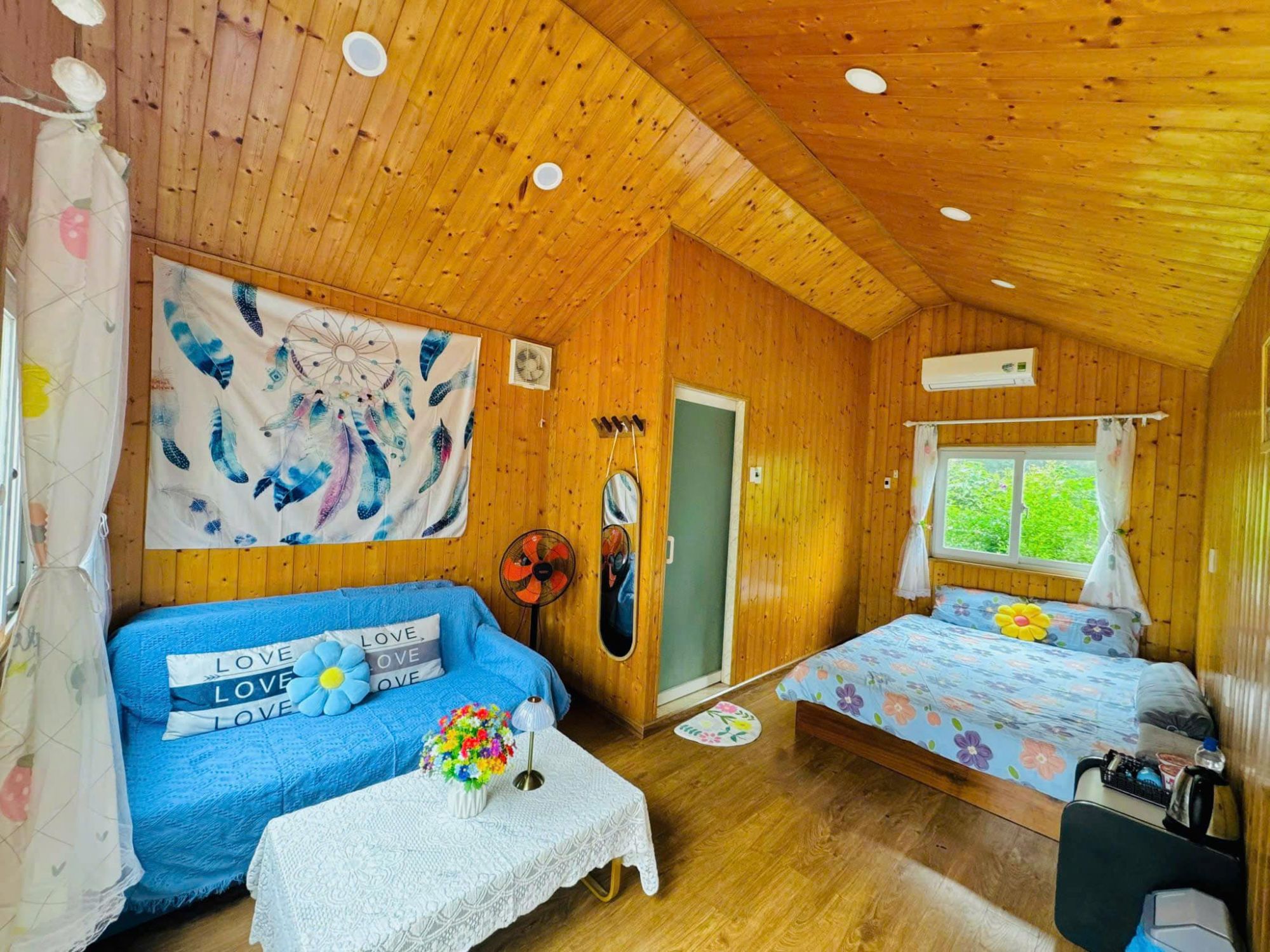 HeniSi Homestay Măng Đen 