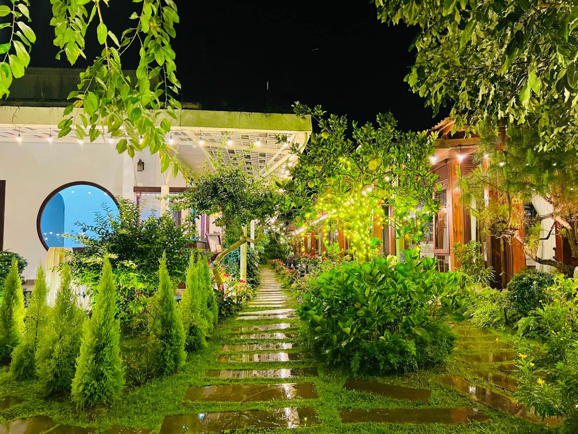 Vườn Trà HomeStay - Măng Đen 