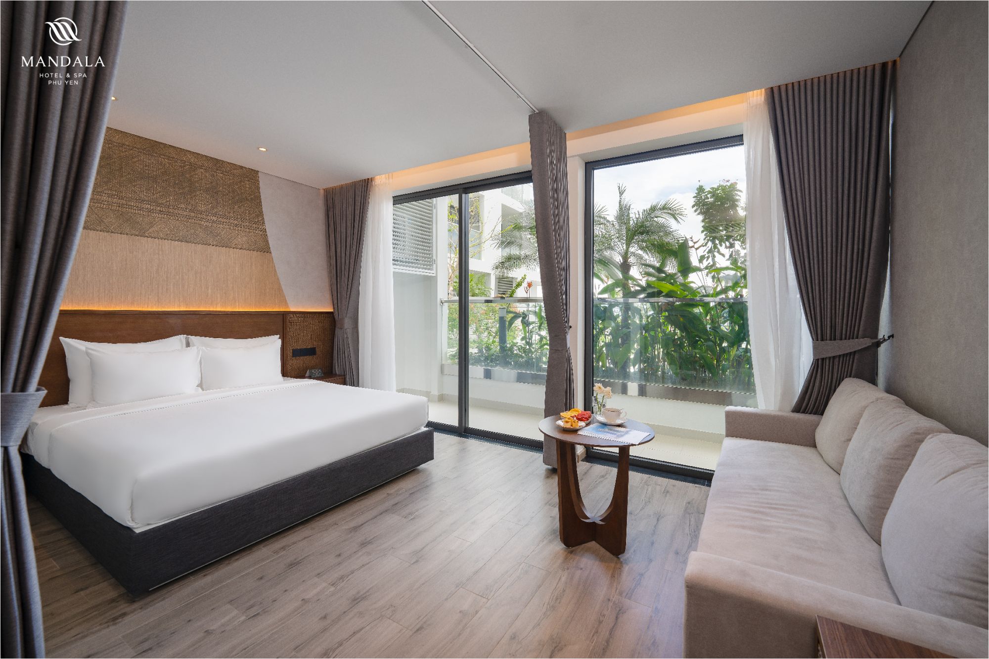 Executive hướng phố