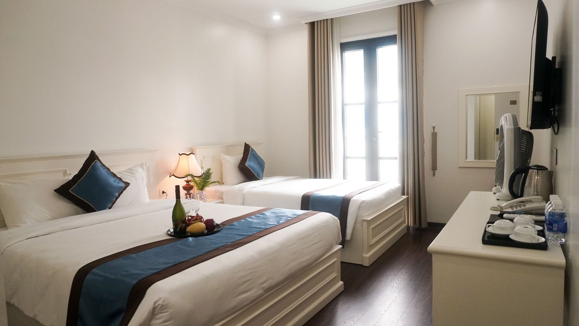 Phòng Luxury Triple