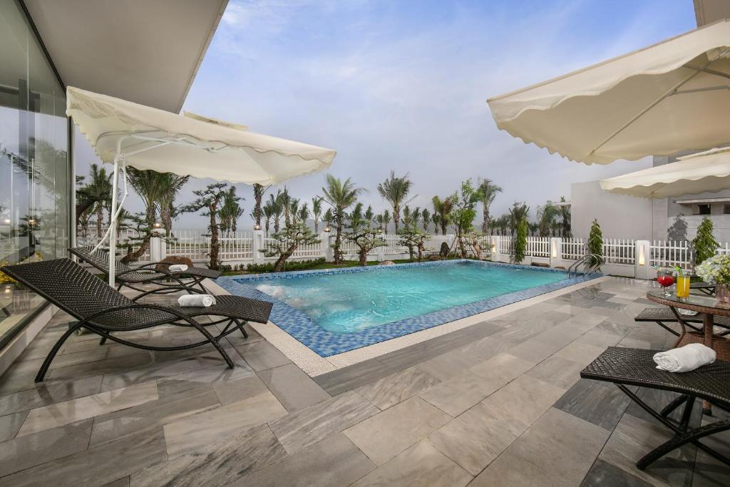 Tuần Châu Kingly Villa Hạ Long