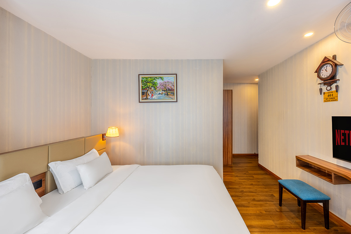 Premier Room