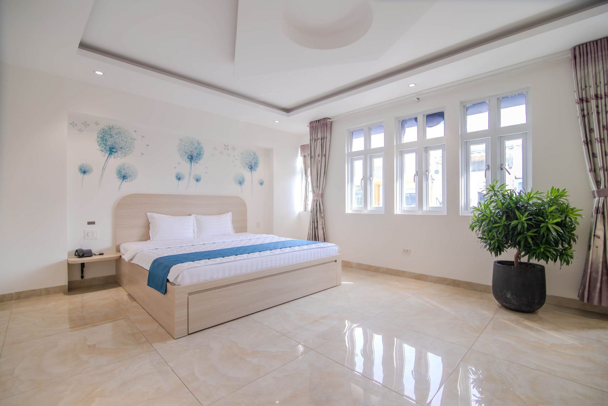 Deluxe Suite Room
