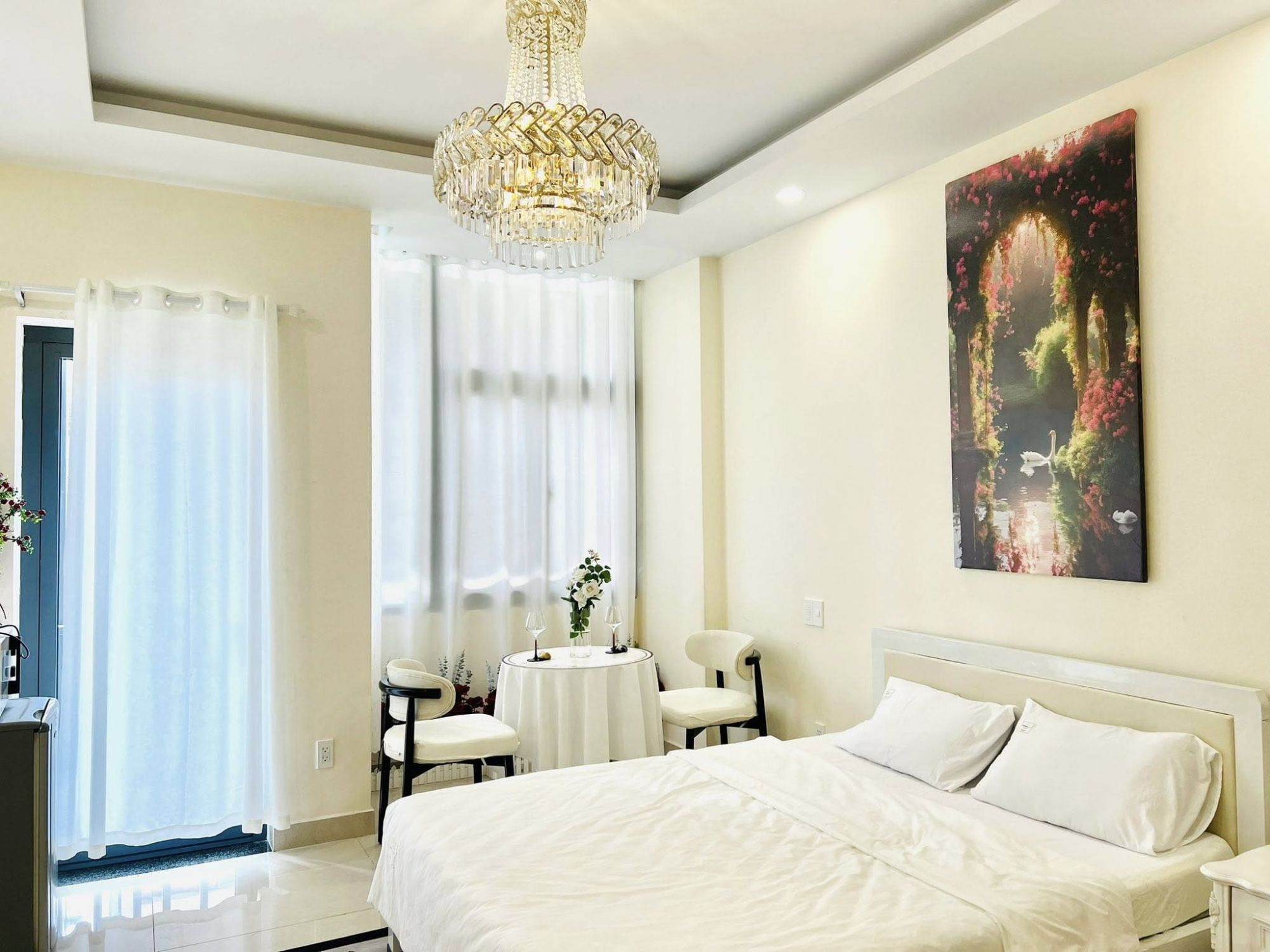 Phòng có cửa sổ