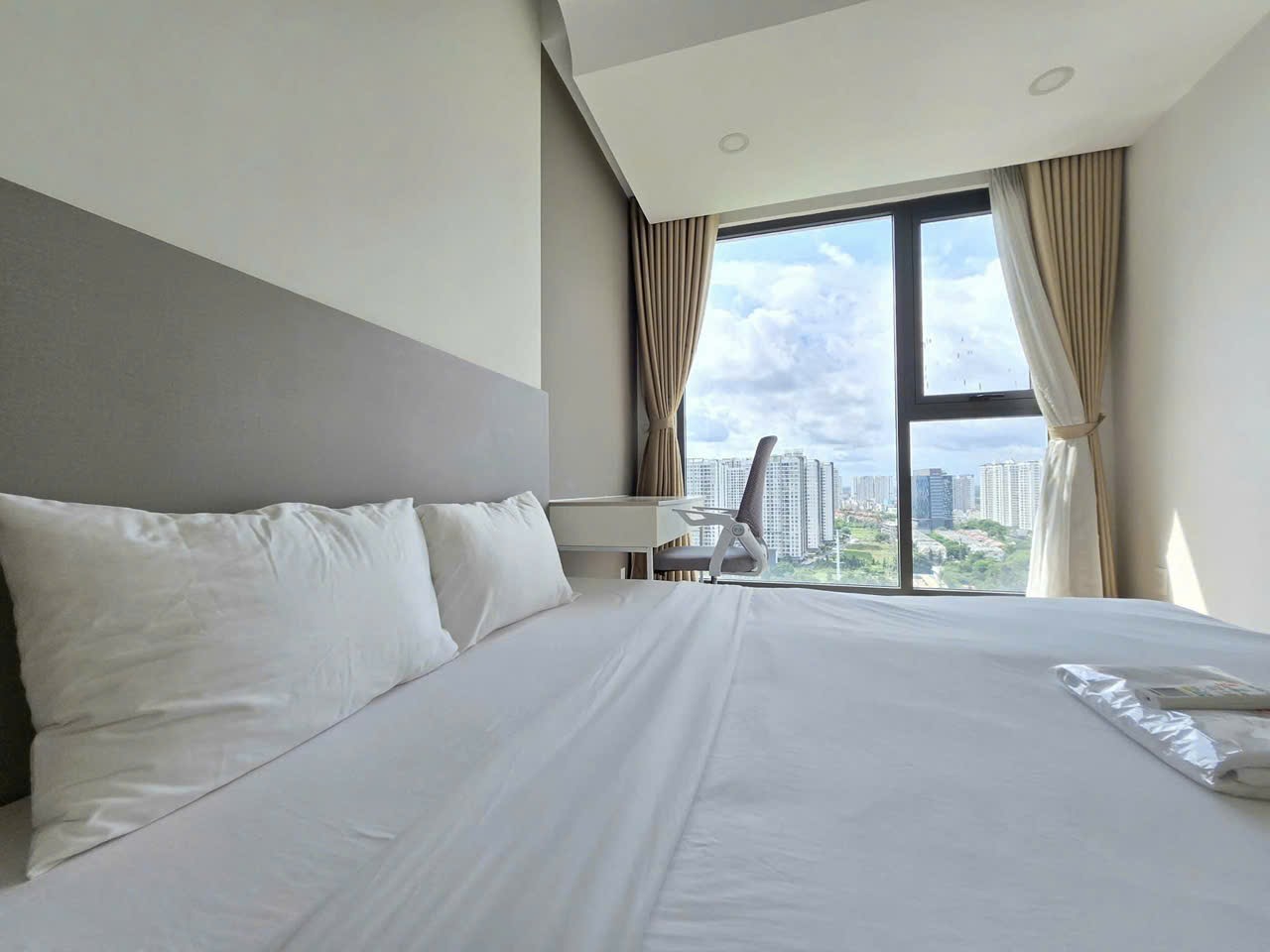  The Quiet Elegance Apartment