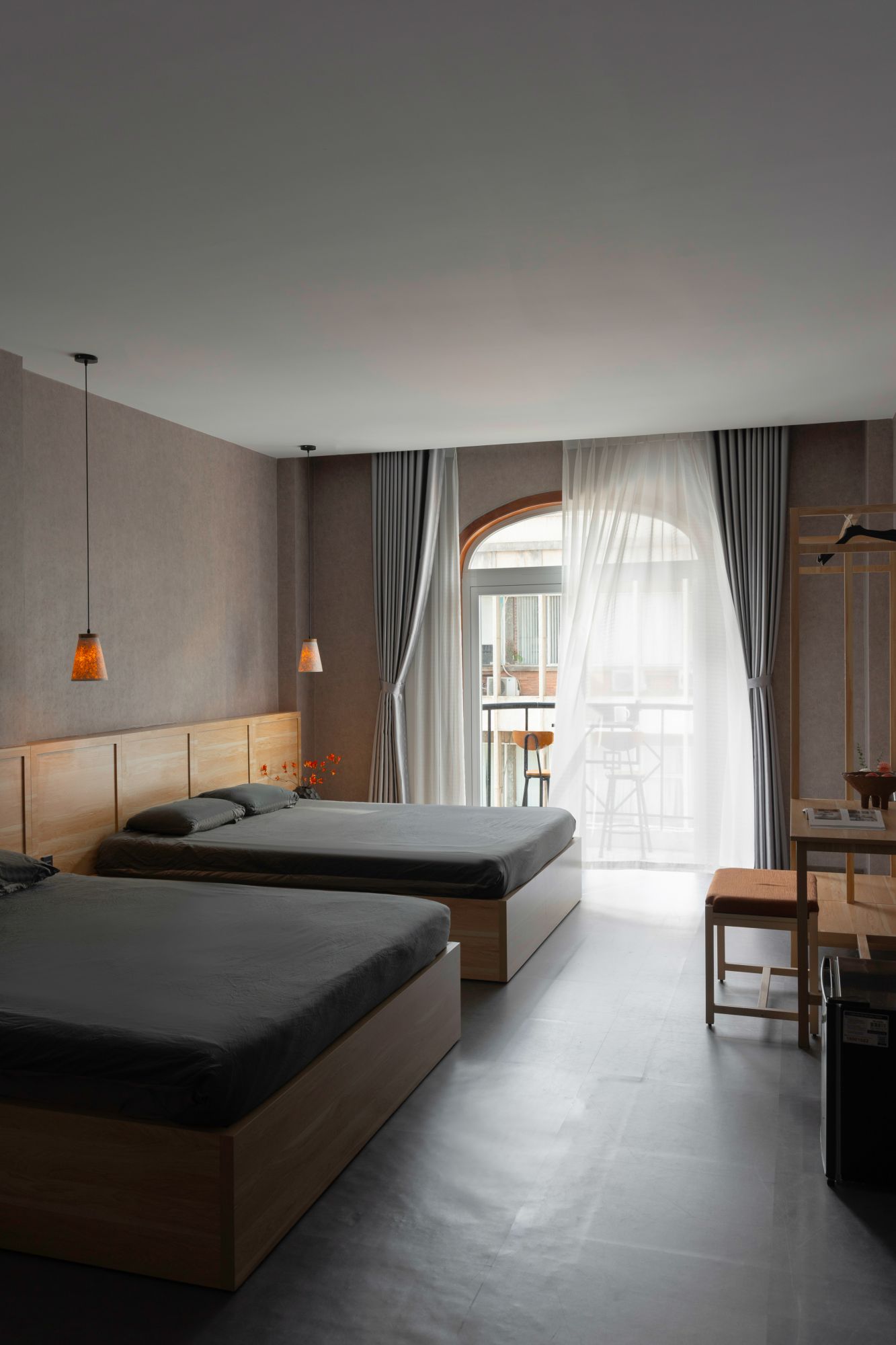 Room 401