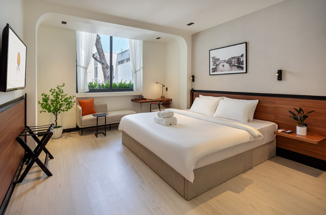 Zeus Living - Metrolux