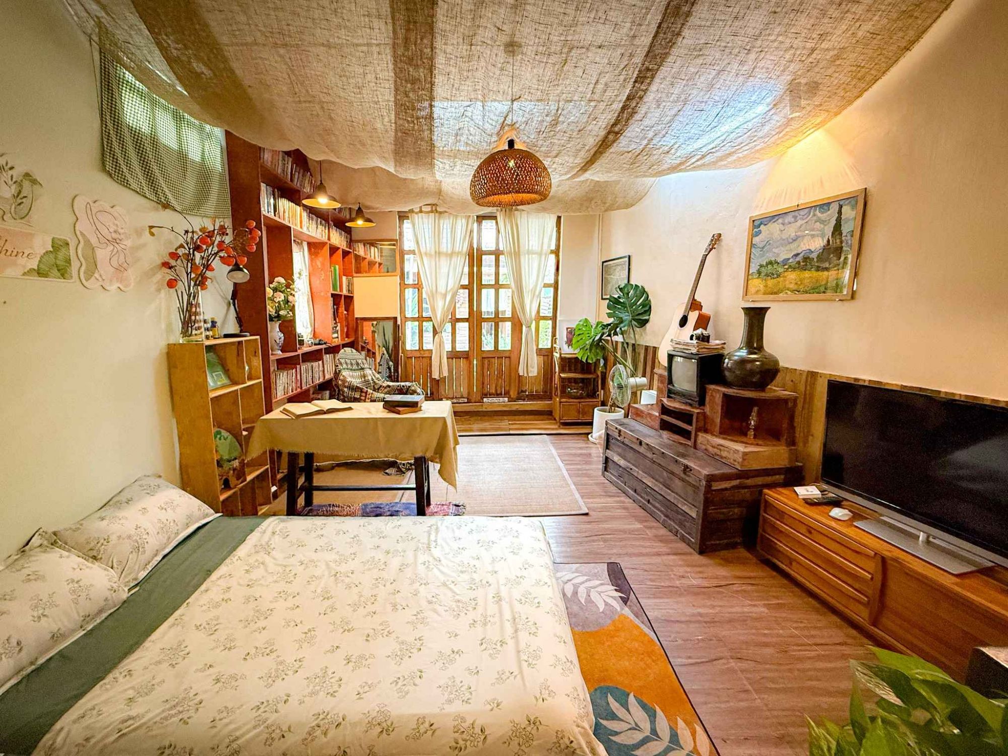 Ẩn - Home & Studio