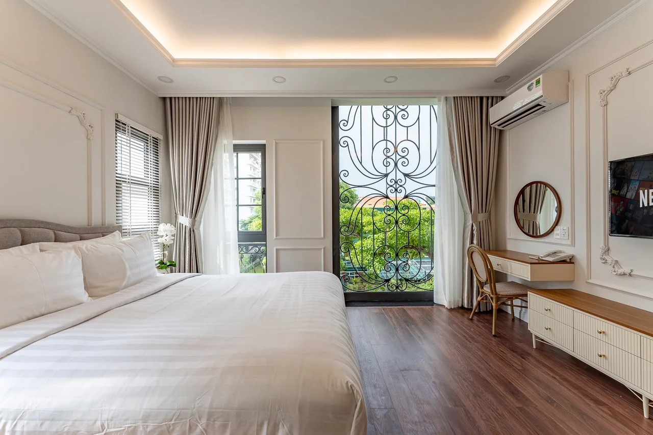 Golden Sun Apartment & Hotel