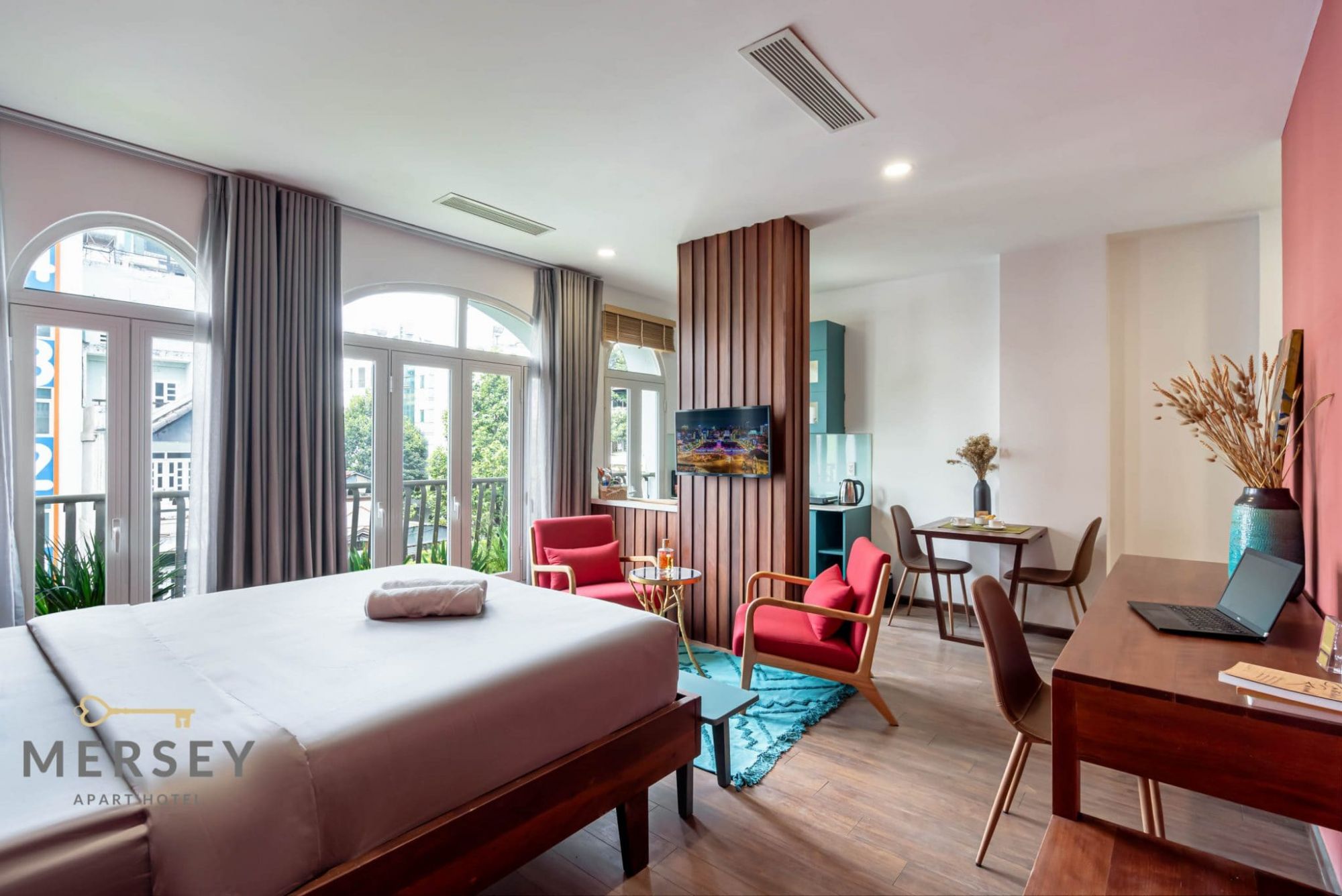 HoLo Mersey Central Saigon Apart'Hotel