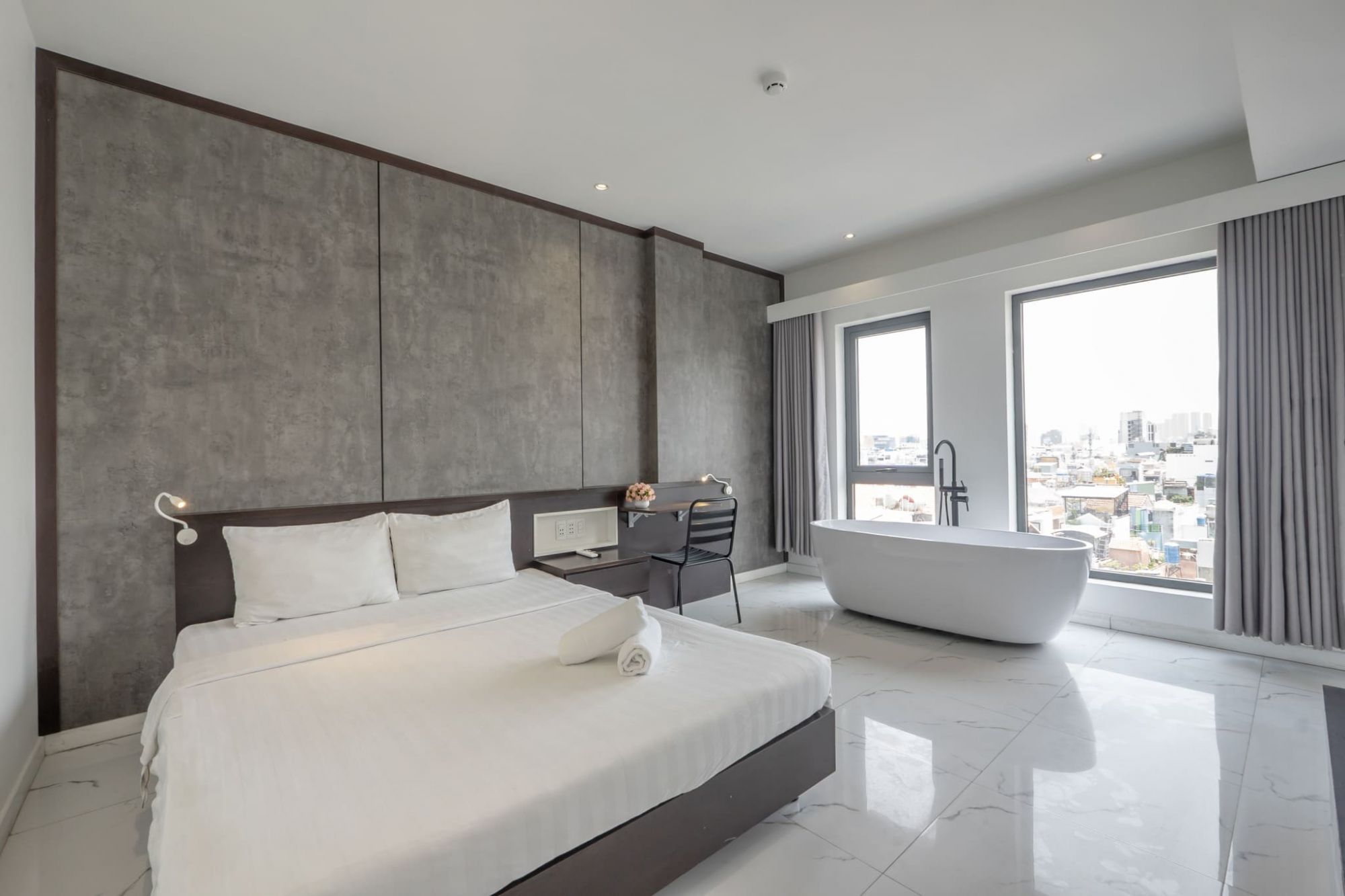 Lá Hotel - Phú Nhuận 