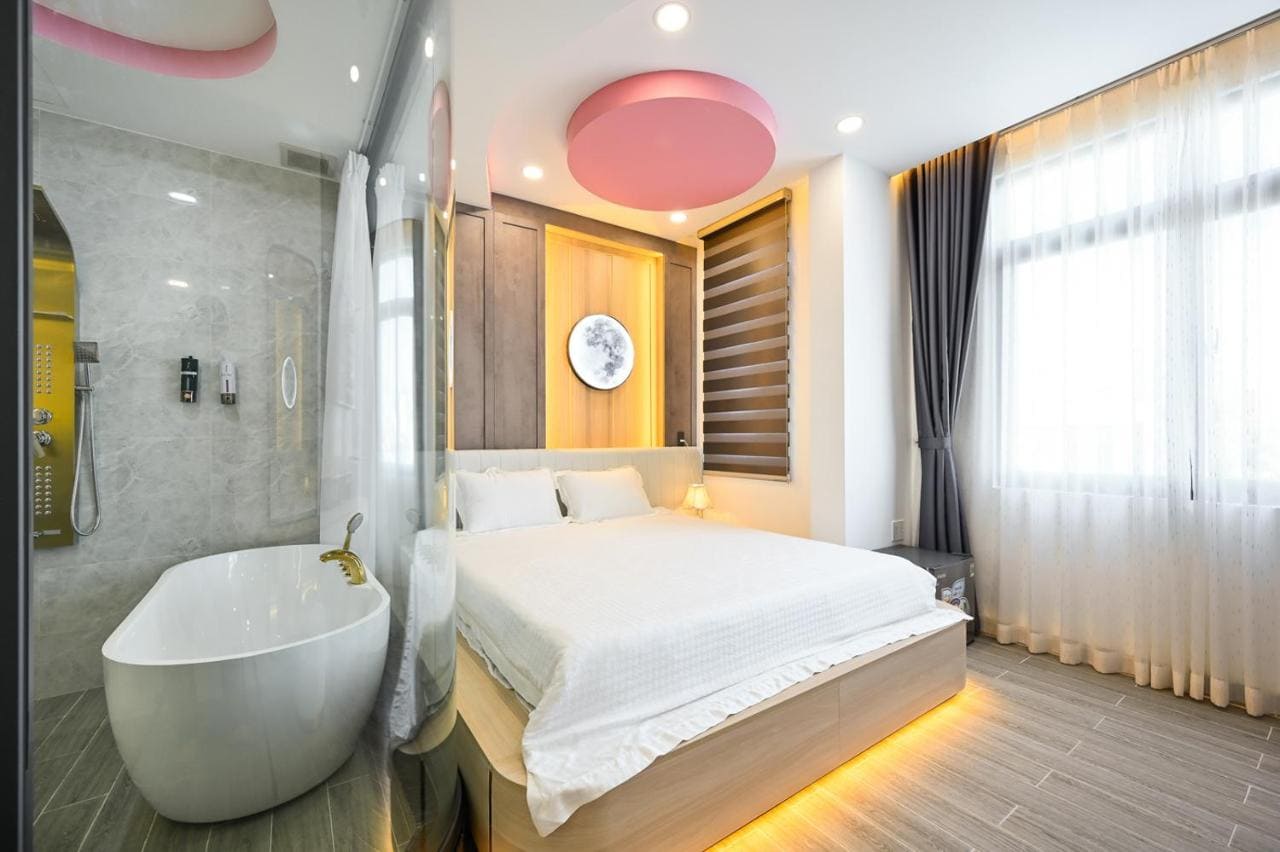 Lotus Airport Hotel