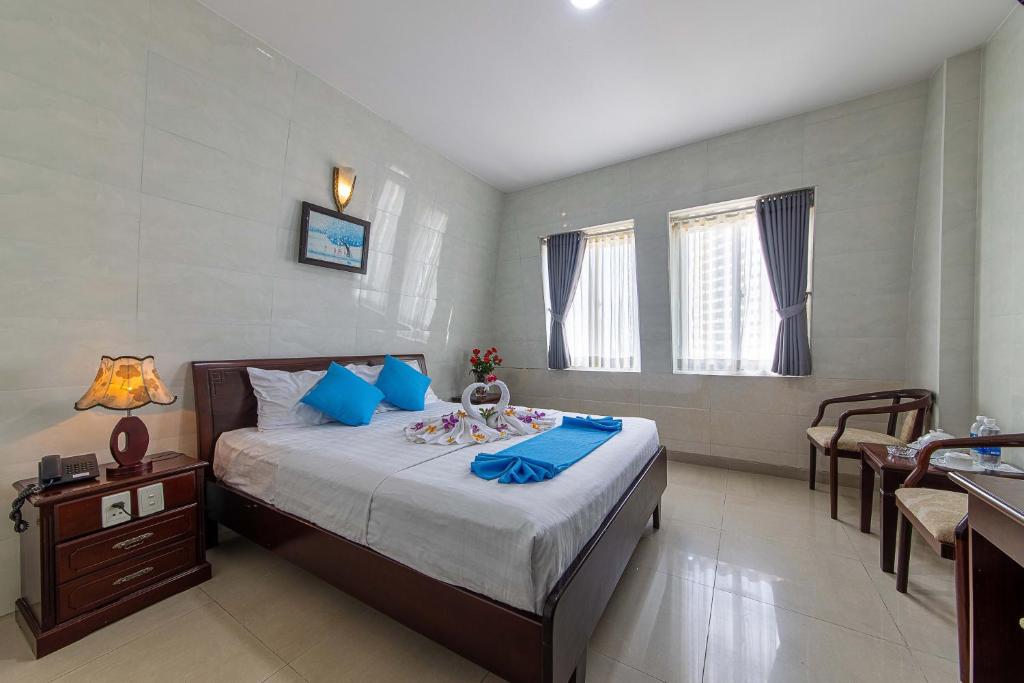 Khách Sạn Phong Lan