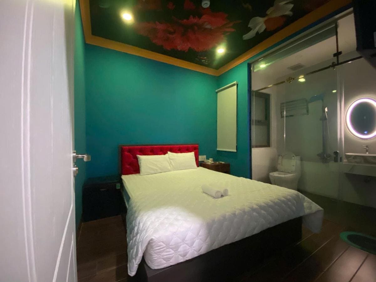 Sakura Hotel