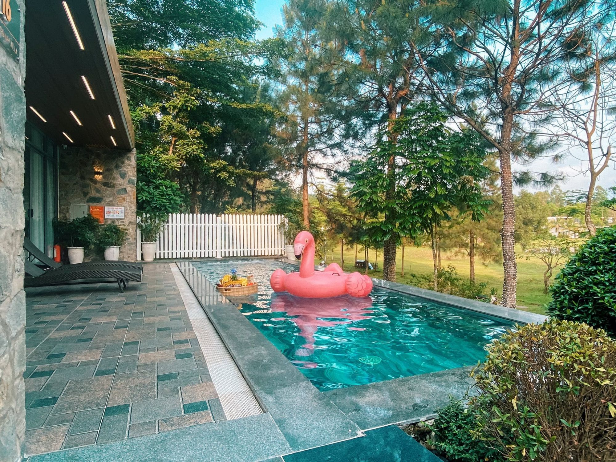 Flamigo Đại Lải Resort - Happy Villa F16