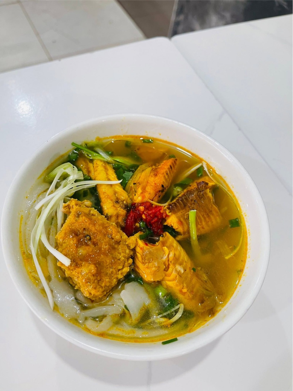 quán bánh canh cá lóc huế