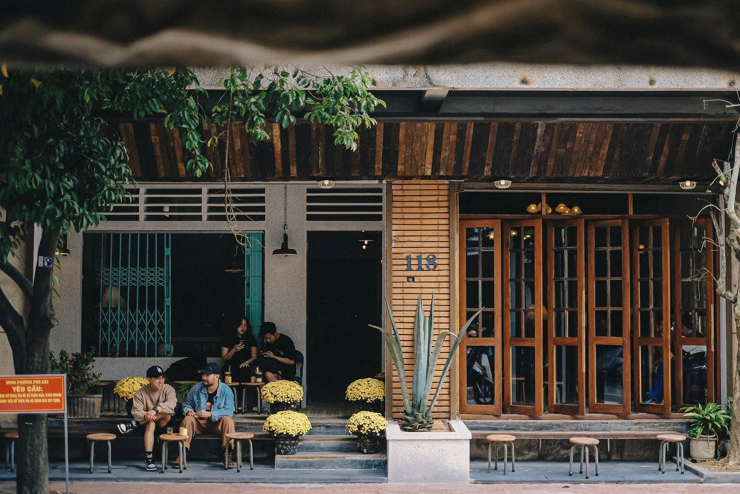 Giao cafe Chi Lăng mang nét truyền thống được người dân bản địa ưa chuộng