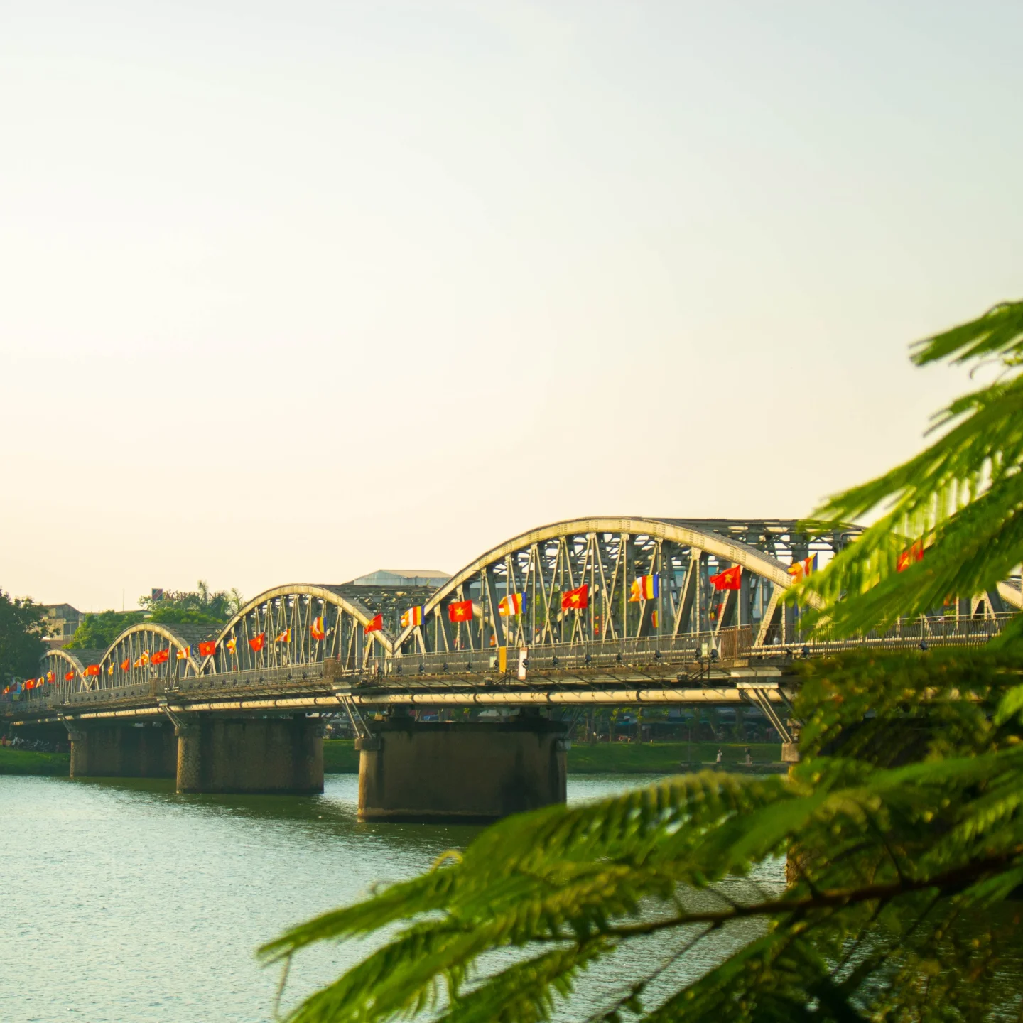 Cầu Trường Tiền Huế gắn liền với nhiều dấu mốc thăng trầm của cố đô Huế