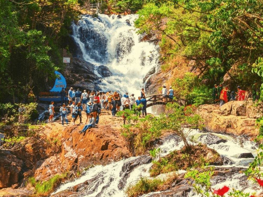 địa điểm du lịch gần đà lạt