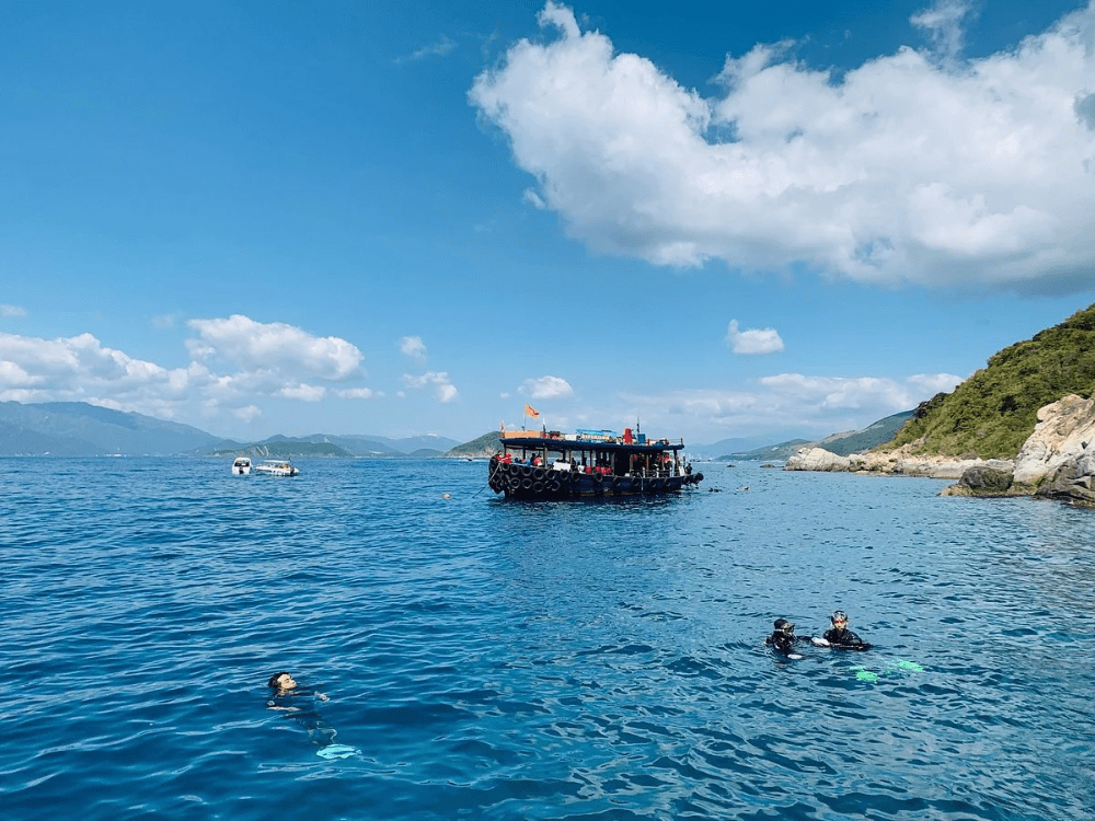 địa điểm du lịch nha trang nổi tiếng