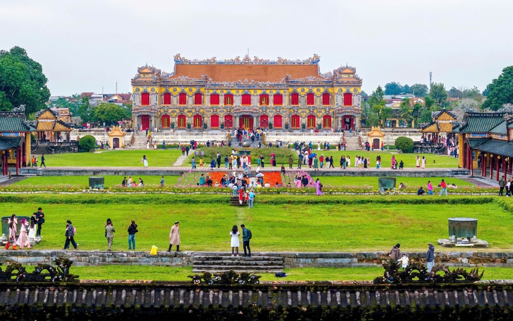 đi du lịch huế dịp 30/4