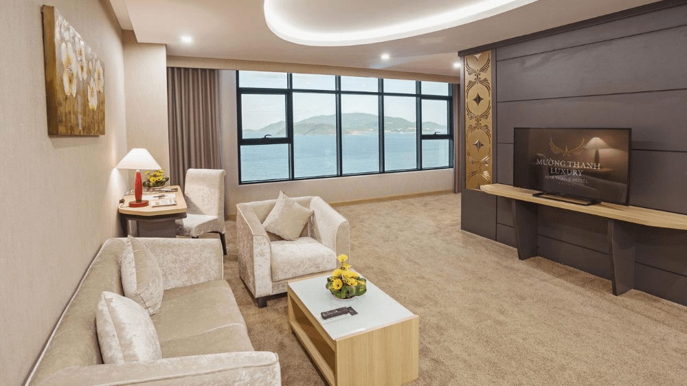 Top 10 khách sạn 5 sao Nha Trang view đẹp, tốt nhất 2025