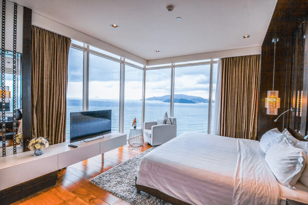 review khách sạn 5 sao nha trang