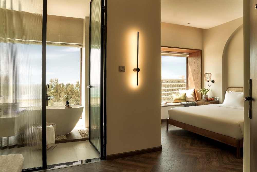 10 Khách sạn Phan Thiết đẹp, giá tốt nhất 2025