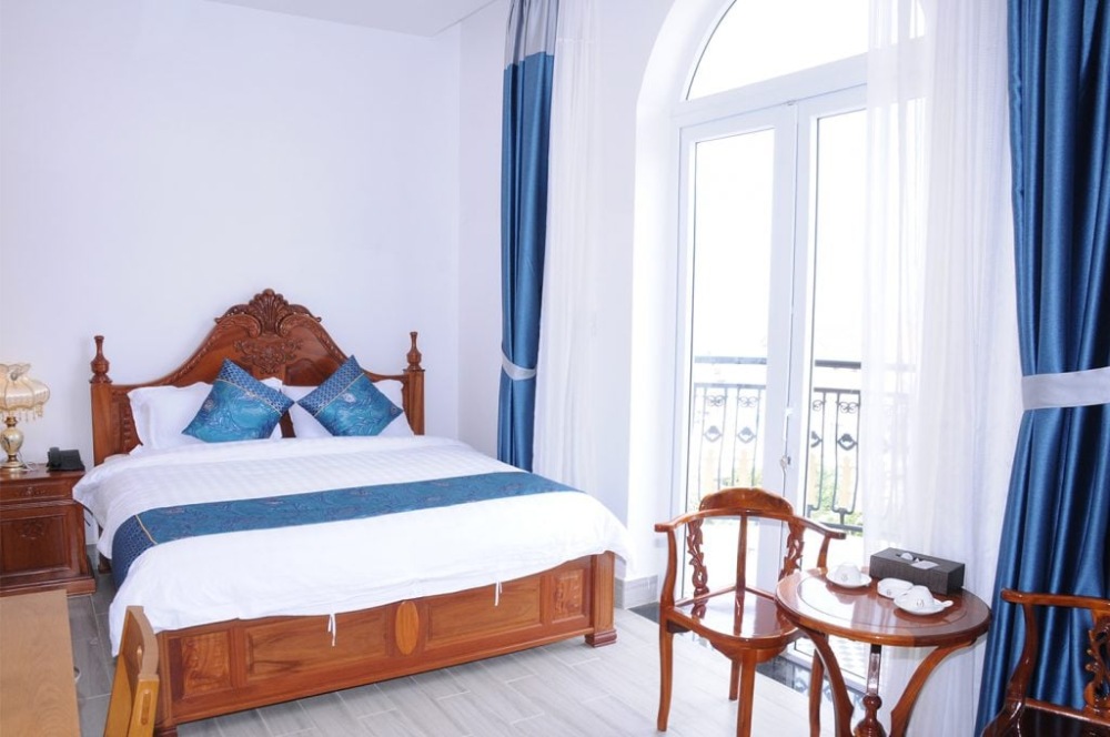 khách sạn ngọc đáng phước hải